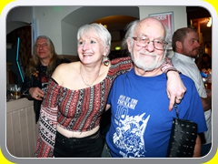 MAG_Party3574