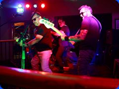 Springfest1075